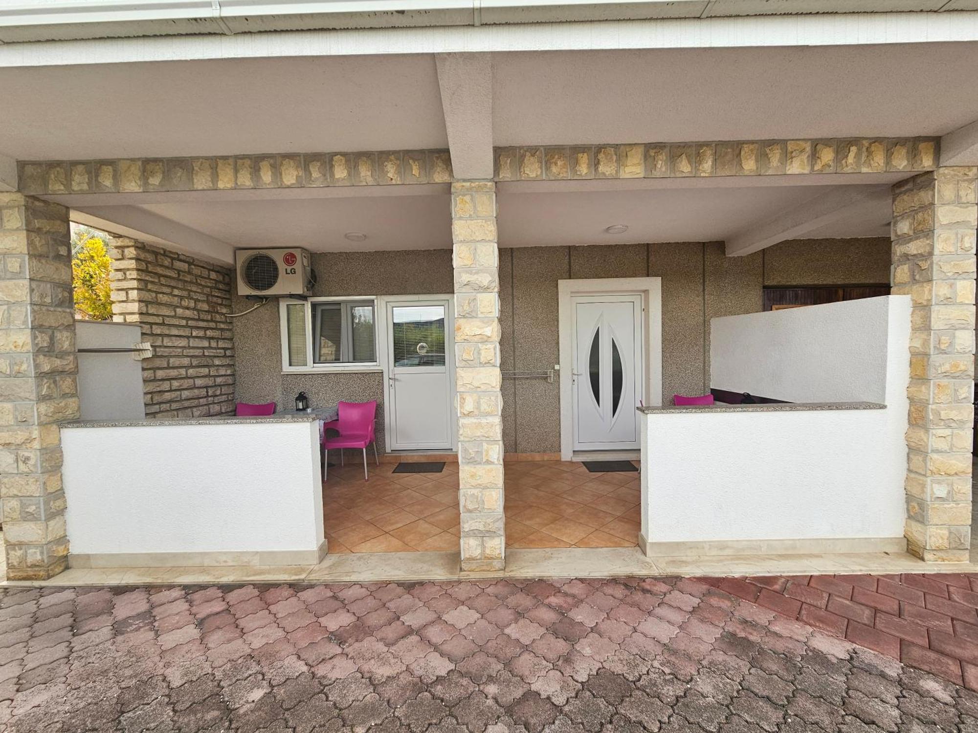 Apartment Nikica Трогір Екстер'єр фото